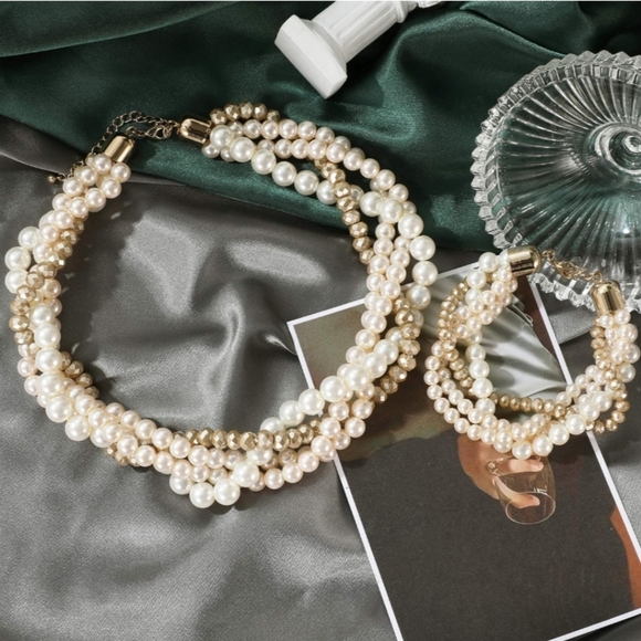 NEW Layered Twisted Gold Faux Pearl Choker Chunky Necklace Earrings Bracelet Set - Picture 3 of 7